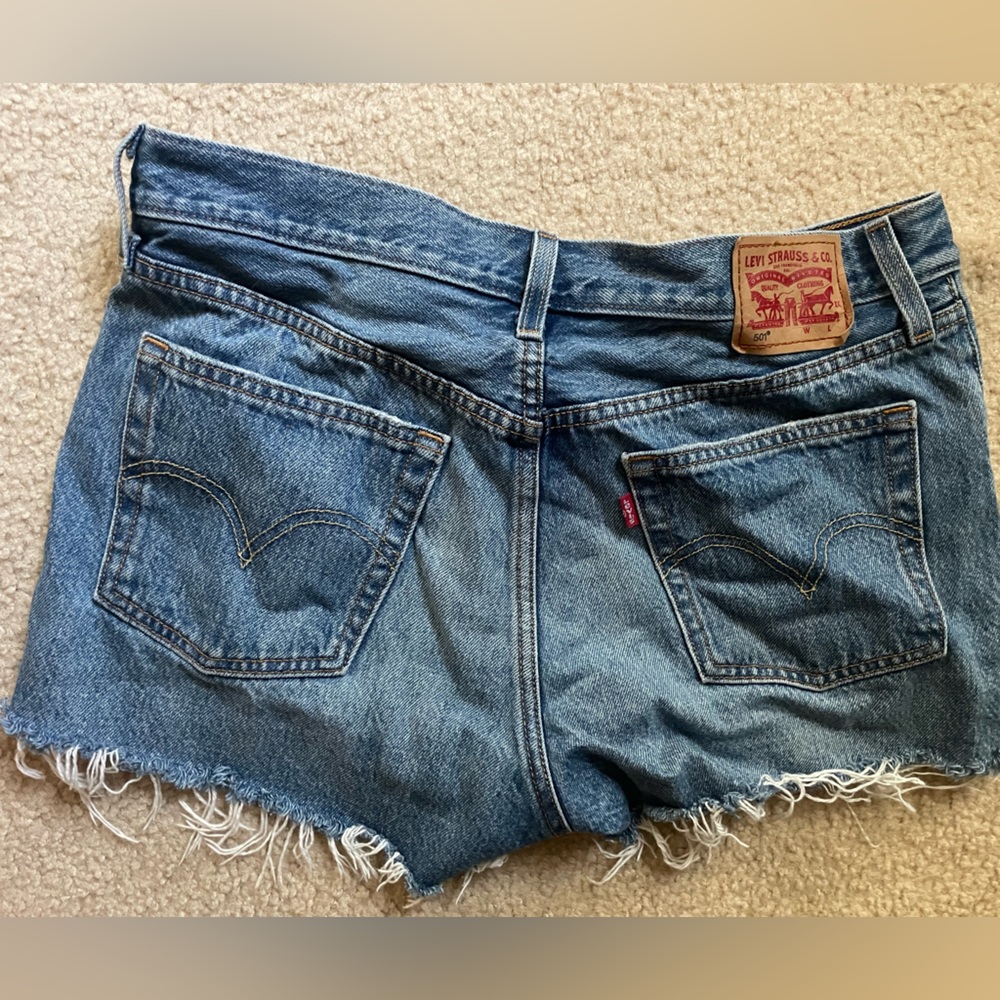 501 Levi shorts